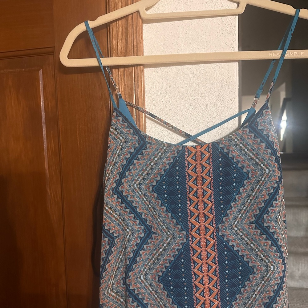 Bisou size 4 dress with colorful design